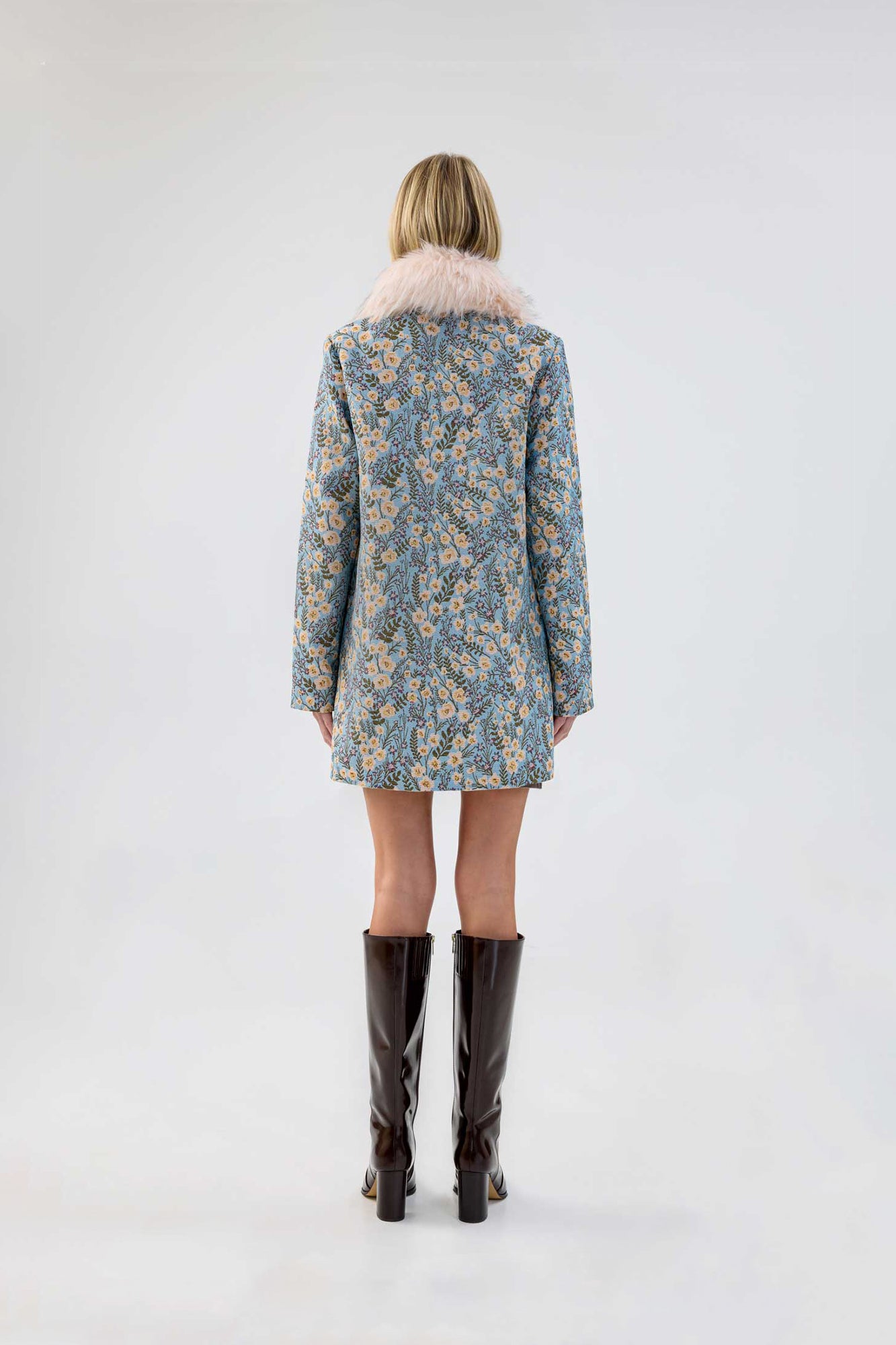 Feuilles Mortes Coat