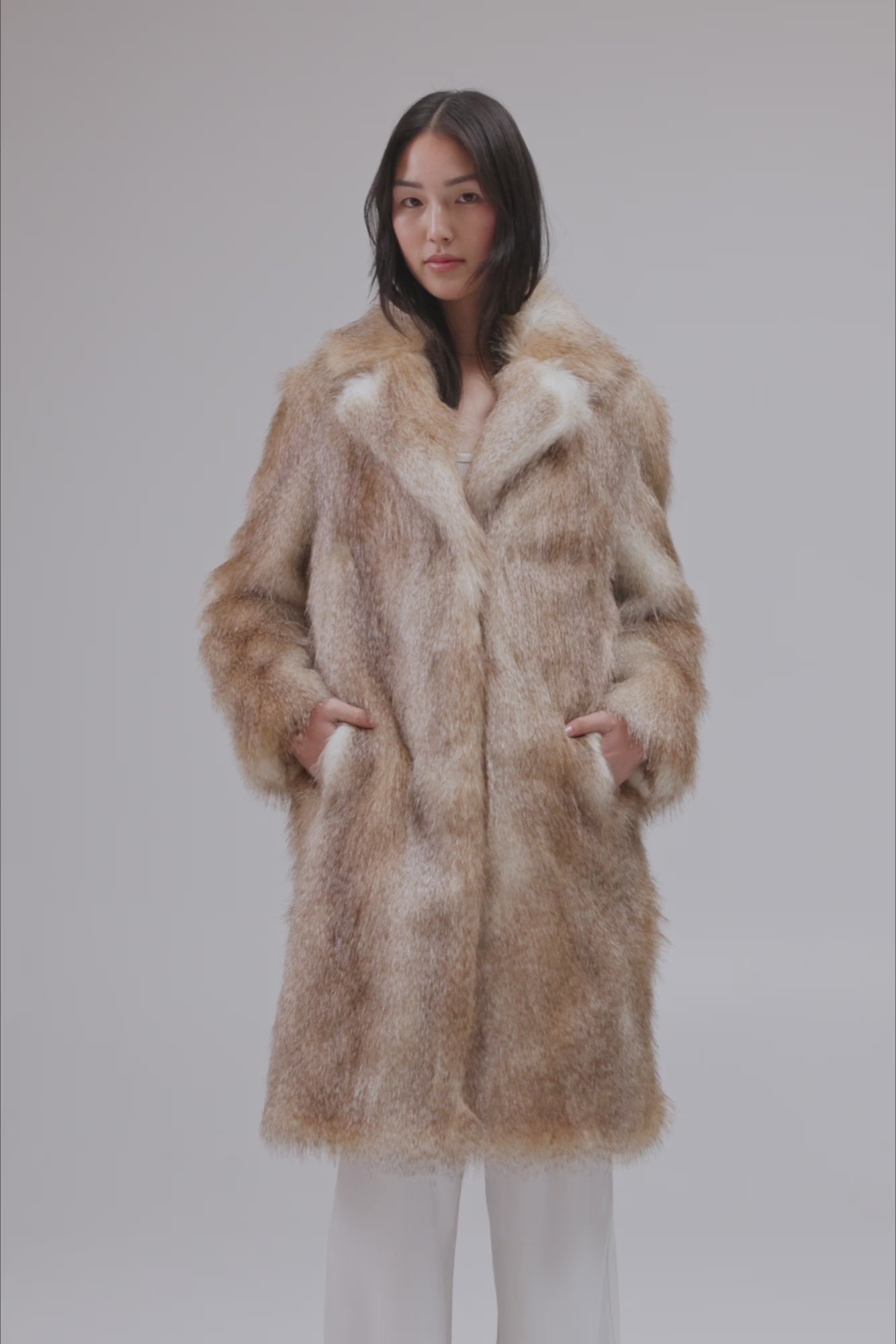 Pioneer Coat – Unreal Fur